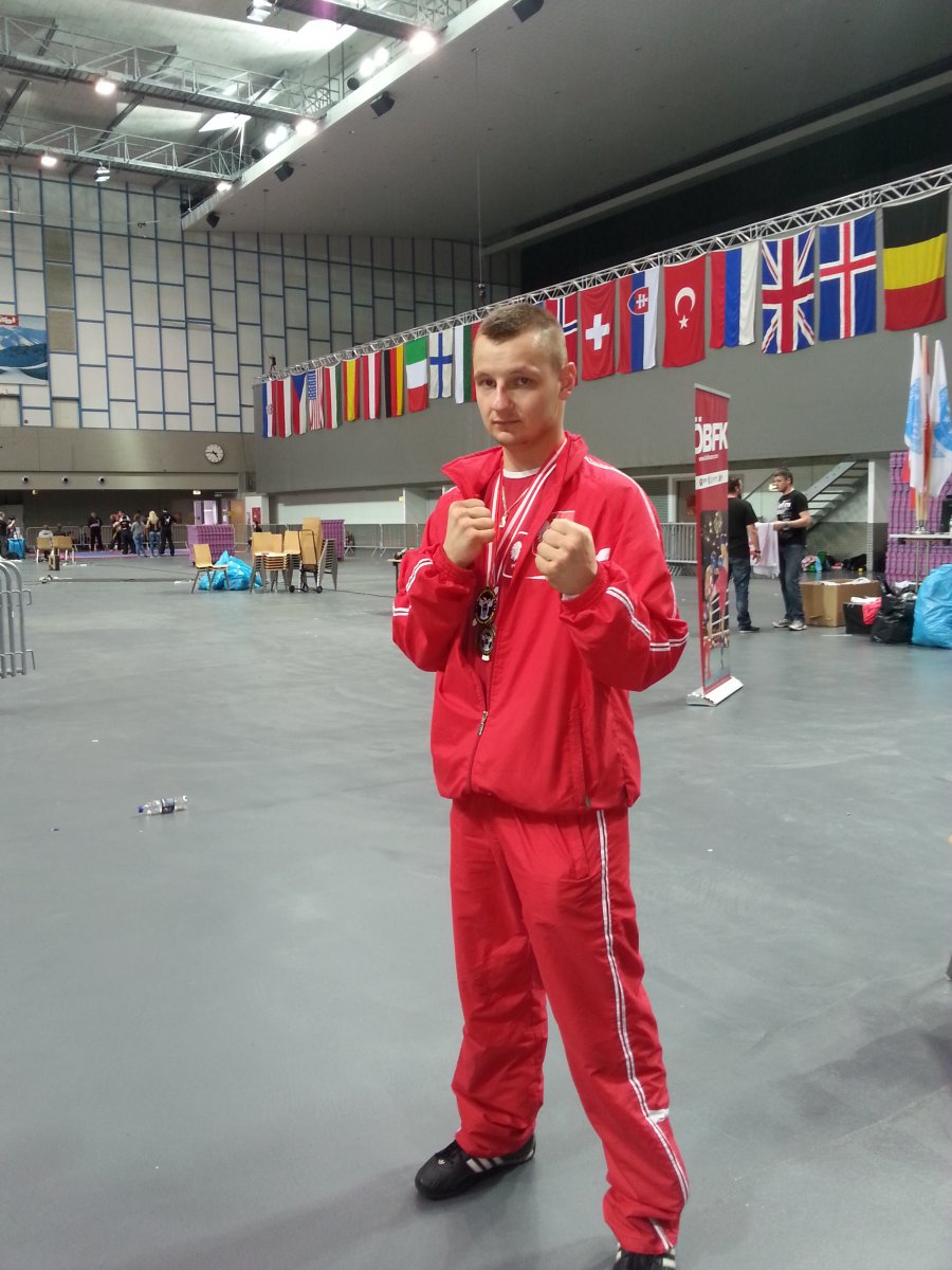PŚ w kick-boxingu. Dwa srebrne medale Adriana Durmy 