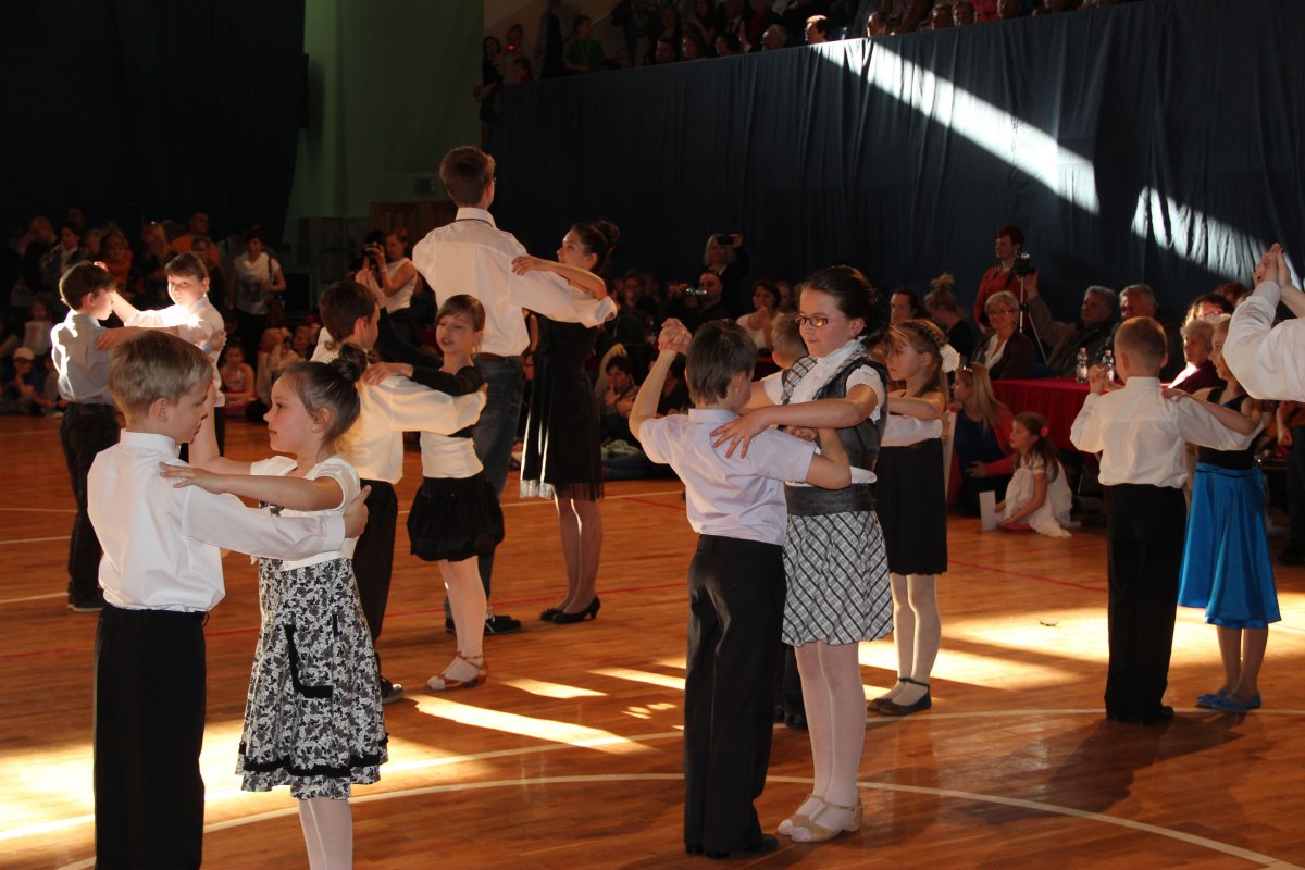 Walc, macarena, polka. Turniej Tańca Bażant