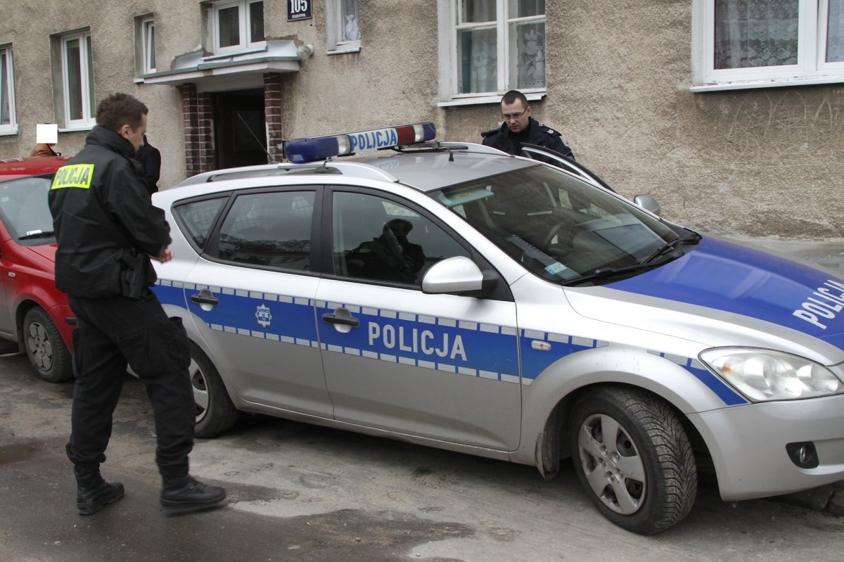 Ciało 60-latka z ranami kłutymi odkryto w mieszkaniu na Sadowej