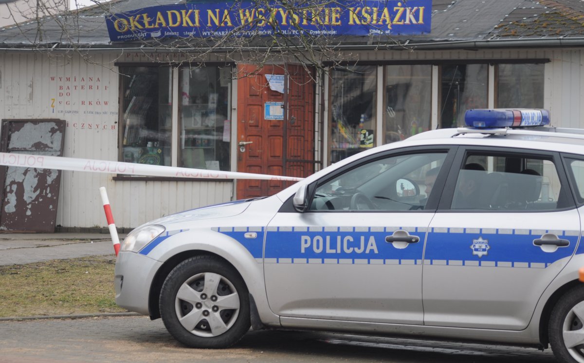 Szalik na twarzy, nóż w ręku. Napad na sklep przy ul. Ogólnej