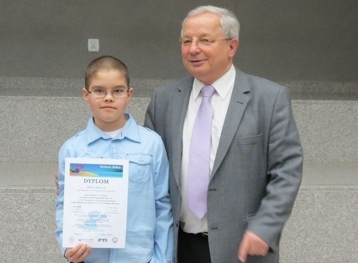 Hubert Adamczyk laureatem konkursu informatycznego