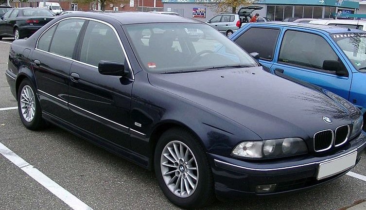 Prezydenckie bmw przechodzą do służby w elbląskiej straży
