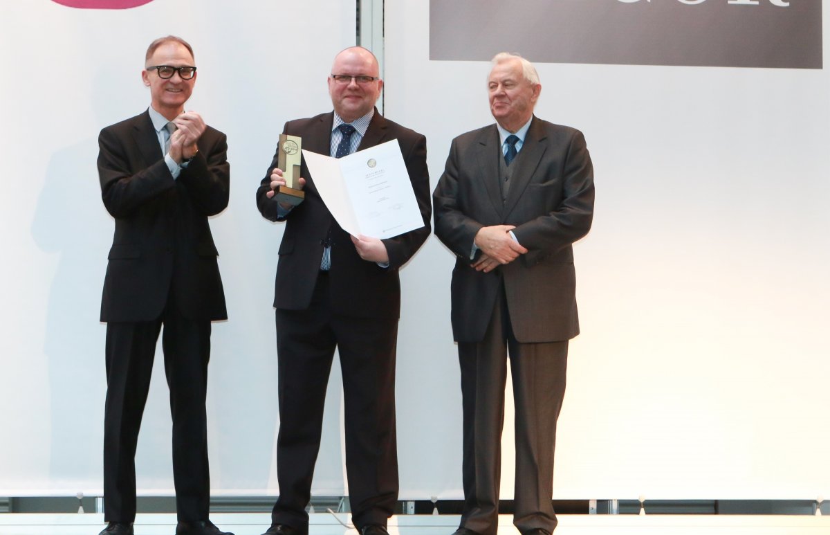 Piąty medal do kolekcji Spółki Meblowej KAM z Milejewa