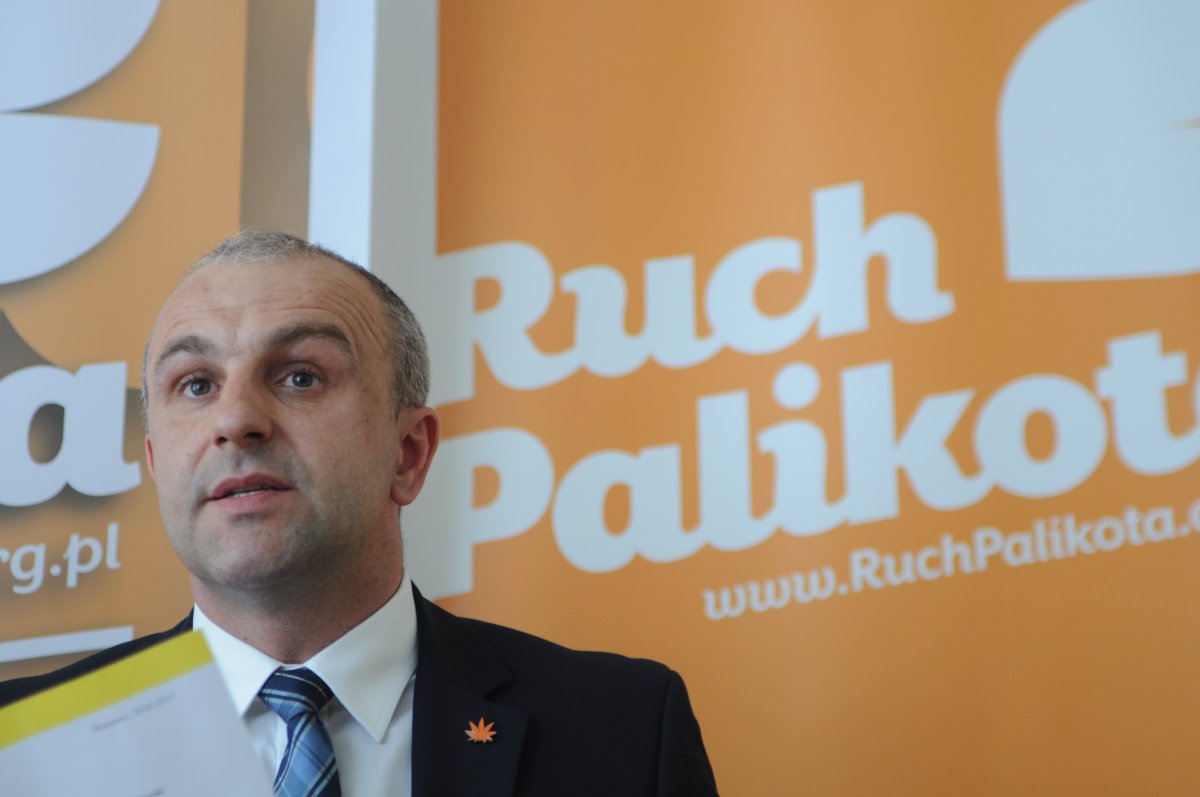 PO donosi na Penkalskiego  .