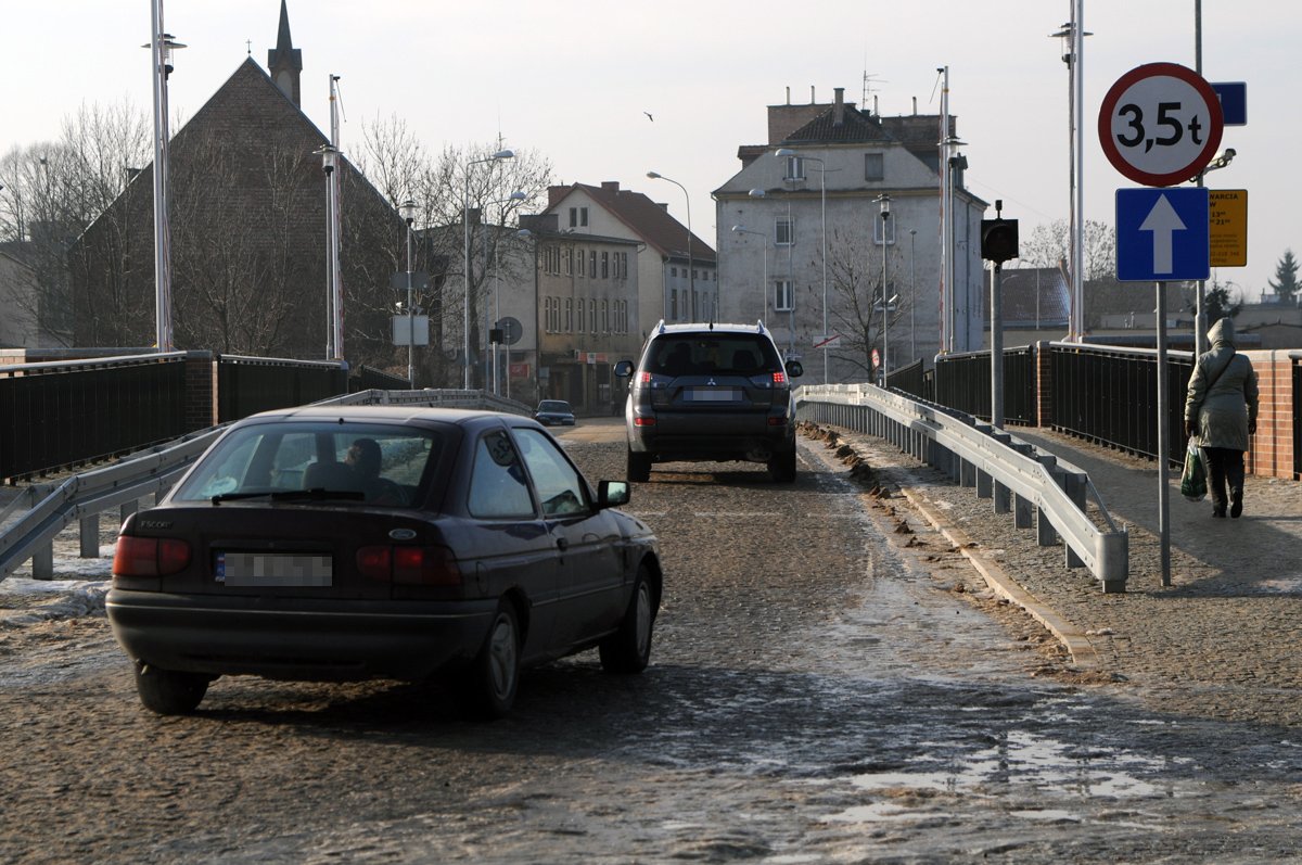 Otwarty most na starówce. Świetny skrót w godzinach szczytu