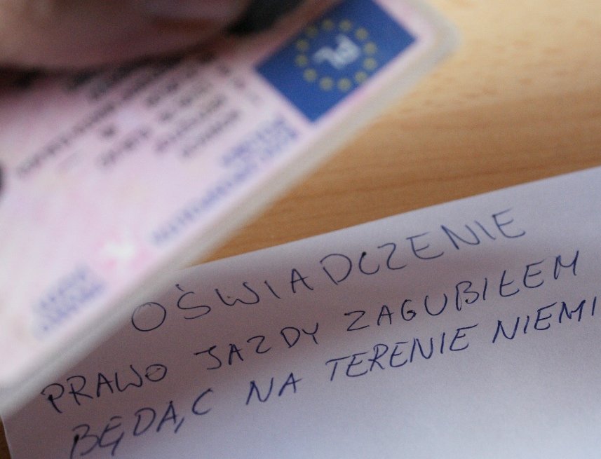 Sam postanowił odzyskać zatrzymane prawo jazdy