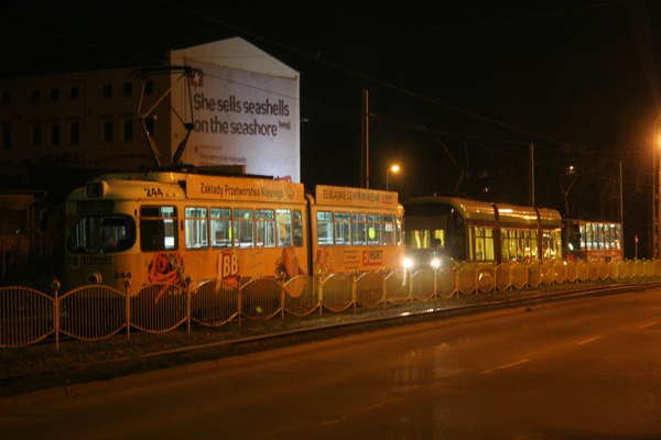 Wróć z Sylwestra tramwajem