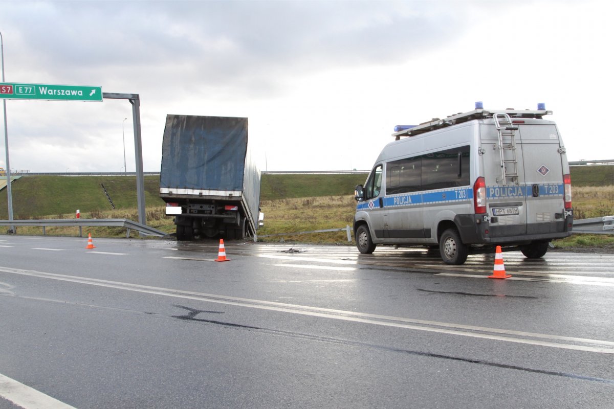 Wypadek na Pasłęckiej.Zderzenie z ciężarówką