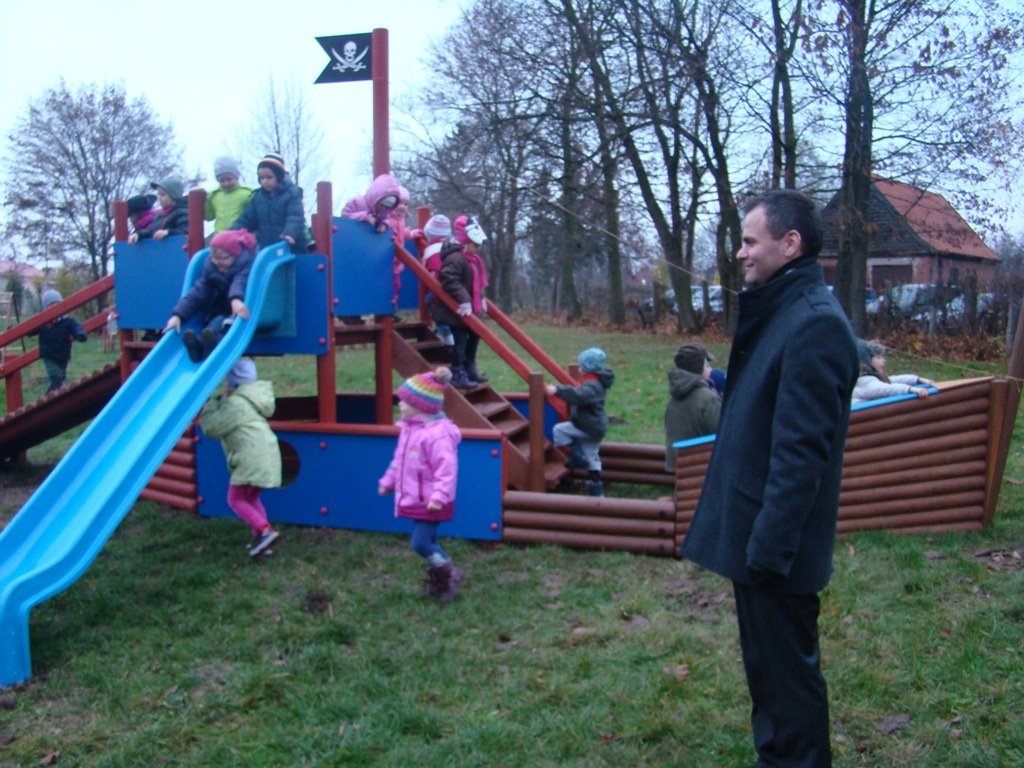 Przy przedszkolu zacumował statek piracki