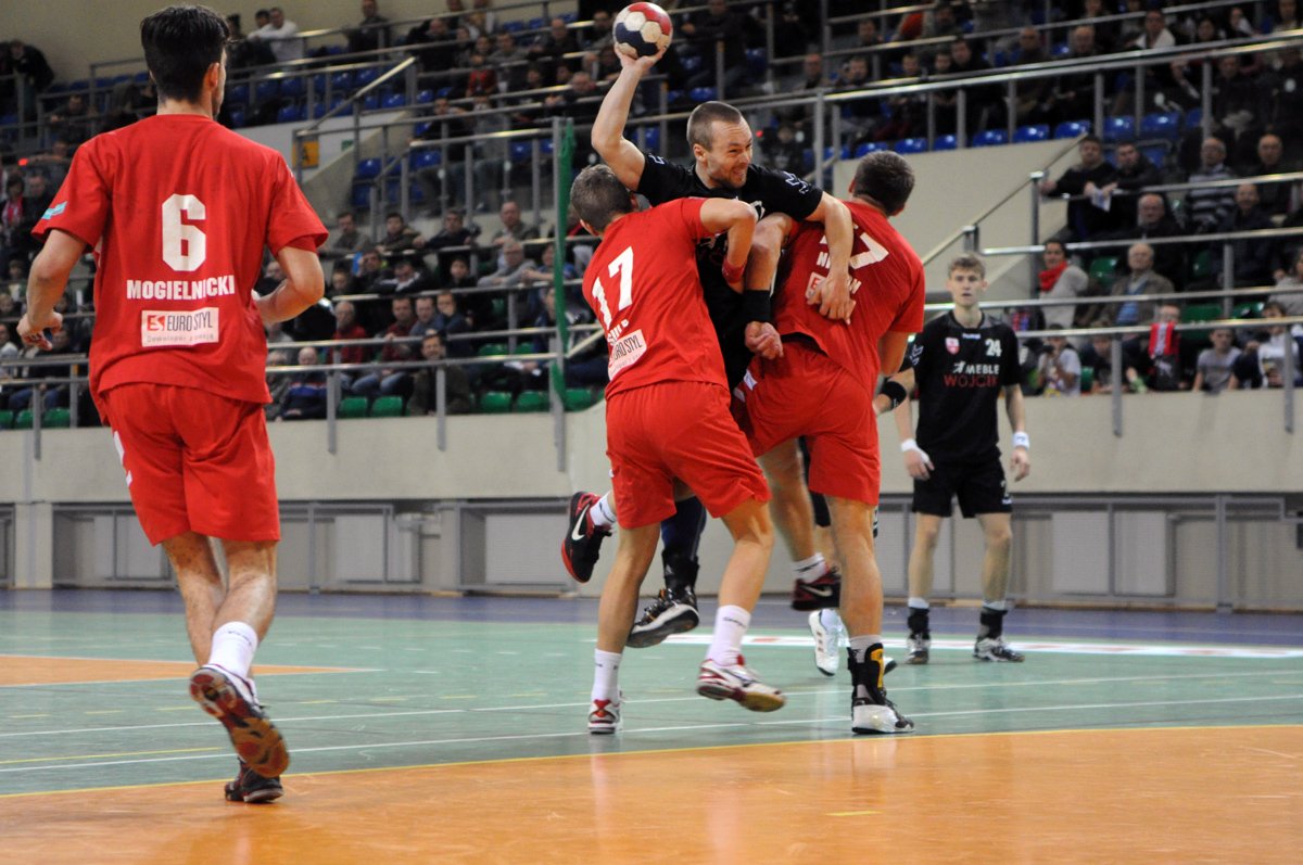 Wolsztyniak - Meble  26:26. Cenny remis elbląskich meblarzy