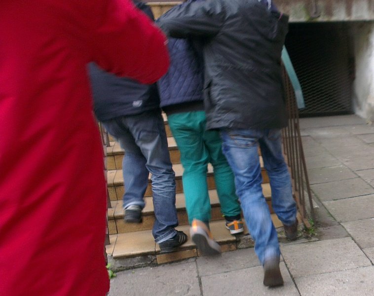 Zatrzymali 16-latka podejrzanego o molestowanie dziewczynek