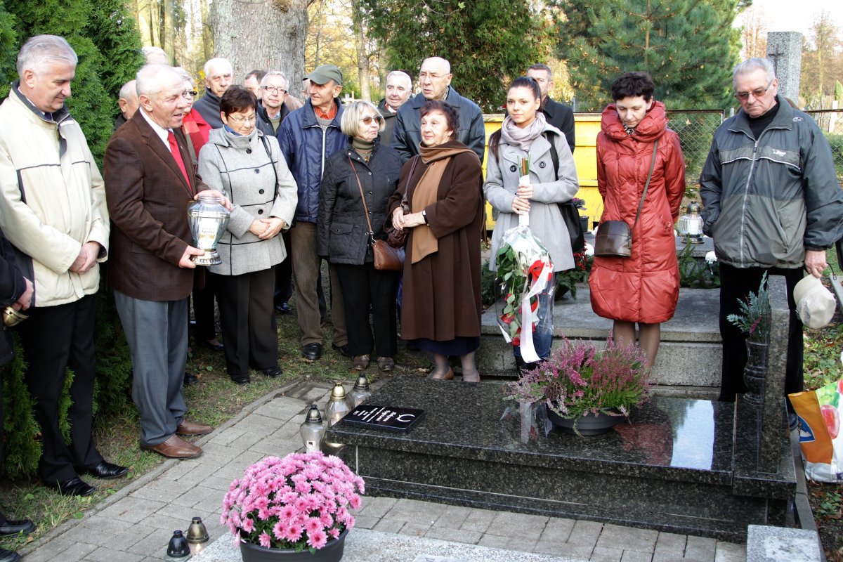 Odwiedzili groby ludzi sportu
