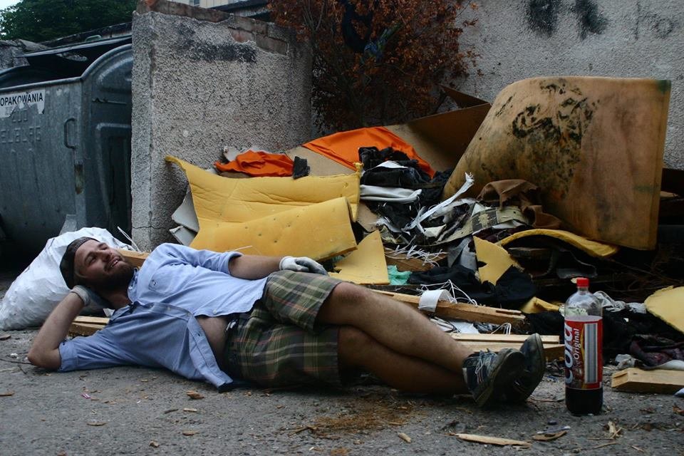  Włamanie do domu Pasożyta. Policja szuka sprawców 