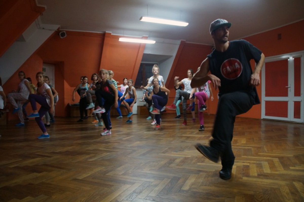 Równali kroku w rytm hip-hopu. ZOBACZ ZDJĘCIA!