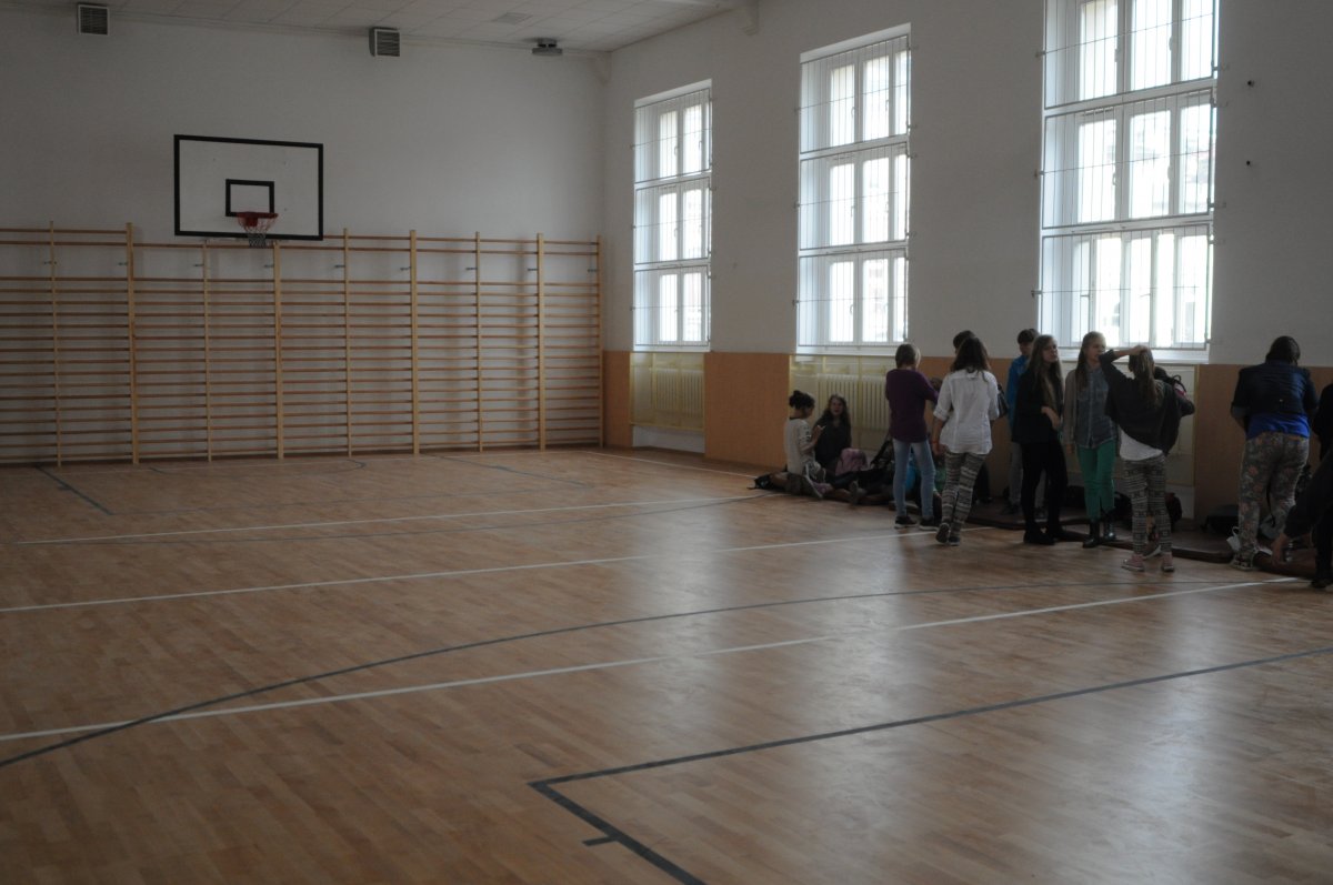 Po stu latach sala gimnastyczna w pełnej krasie  