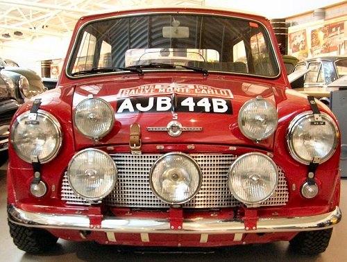 Zlot samochodów Mini Morris 