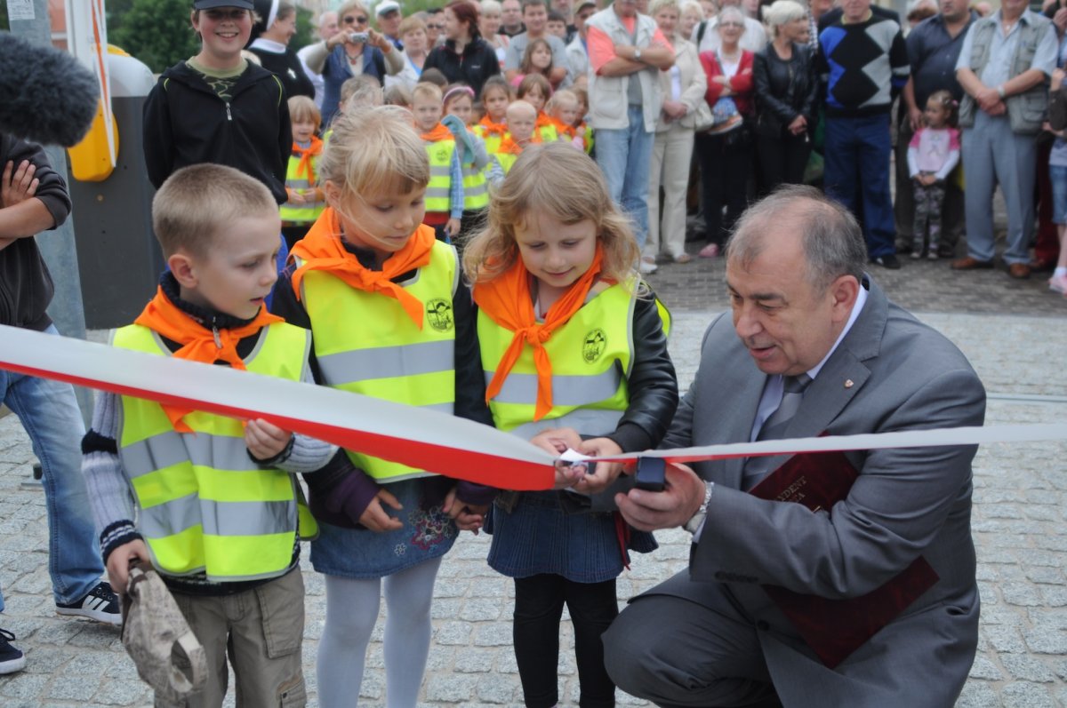 Mosty zwodzone i nadbrzeże oficjalnie otwarte
