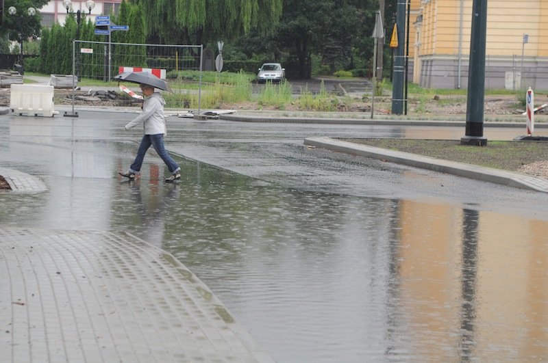 Olbrzymie kałuże na Armii Krajowej