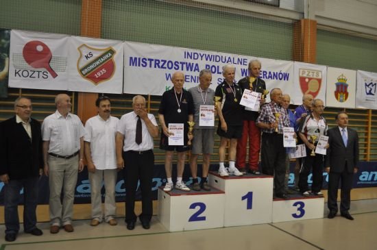 Brąz elbląskich tenisowych weteranów z Krakowa
