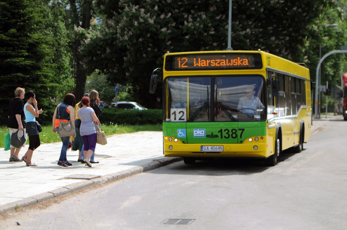 Bilet papierowy na razie nie zniknie
