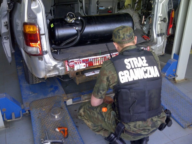 Ford wypchany papierosami zatrzymany na 