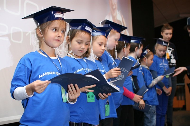 Zakończenia III edycji Akademii Dziecięcej przy elbląskiej PWSZ