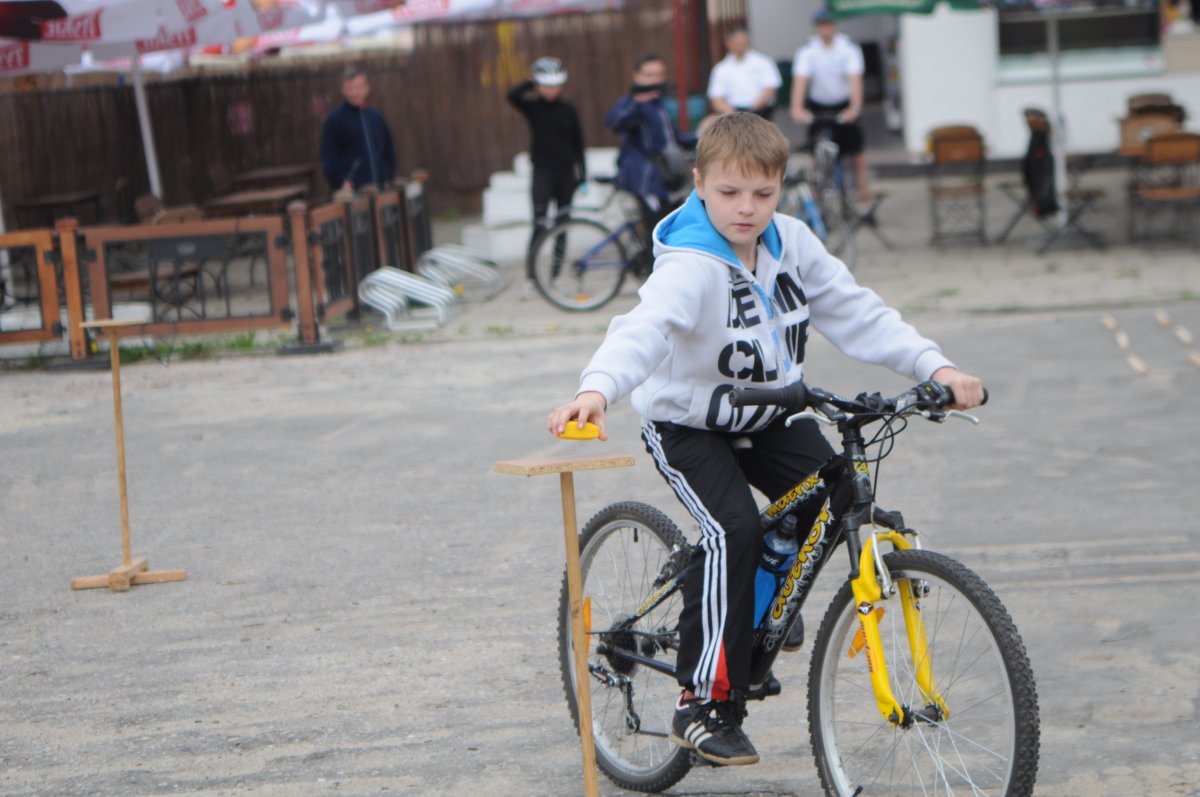 Rowerzysto zjedź na jezdnię. Warsztaty miejskiej jazdy