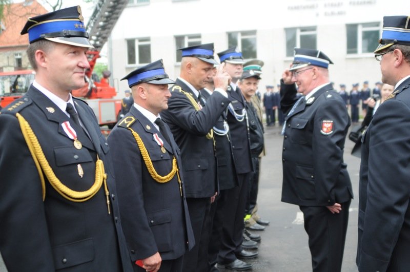 Strażacy obchodzili swoje święto  . Były awanse i medale