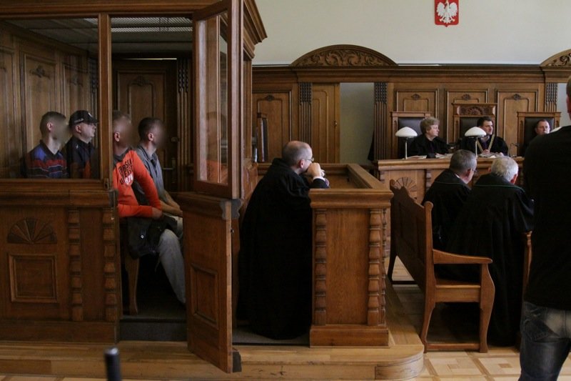 Oskarżeni o handel kobietami wyrok usłyszą w czerwcu