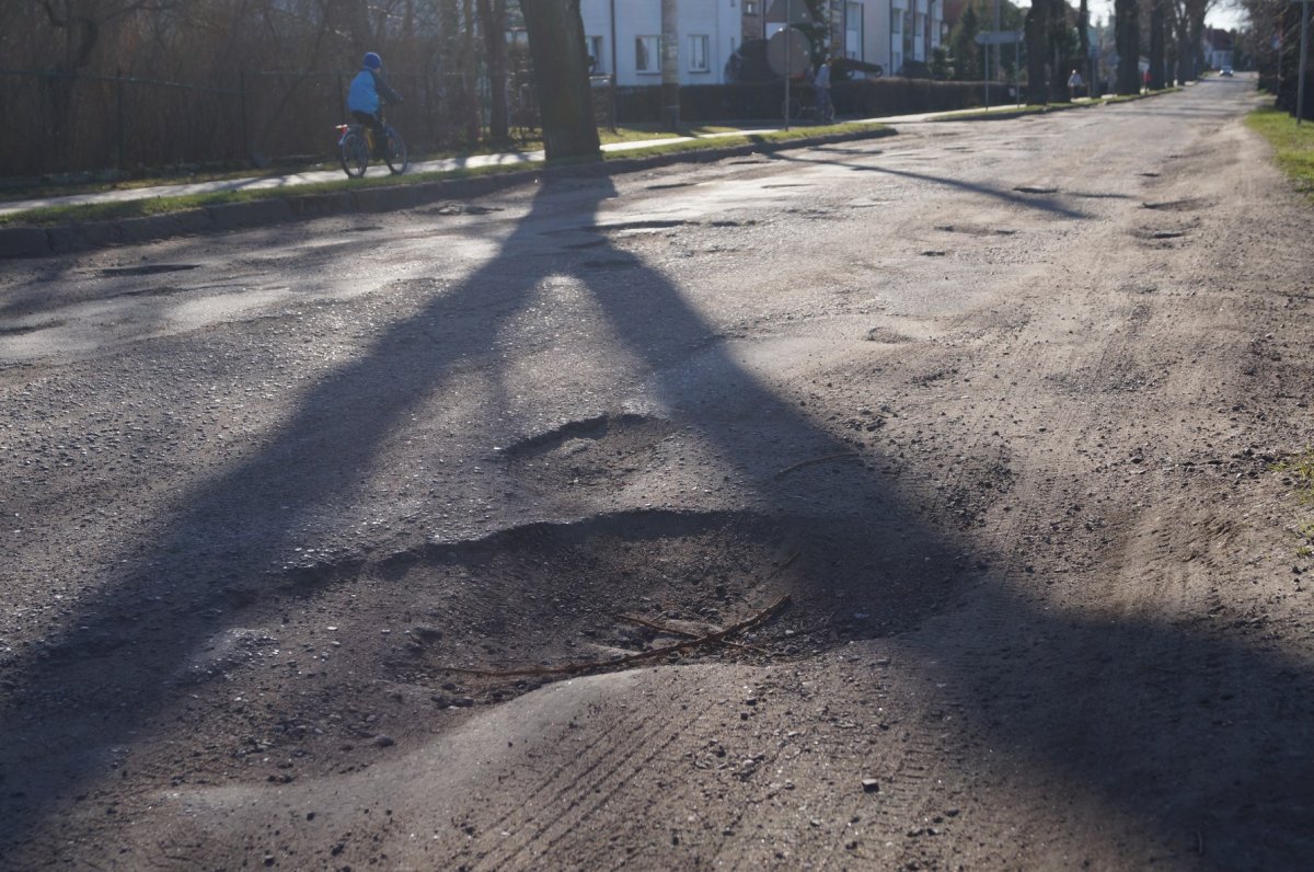 Mieszkańcy zablokują drogę, by w ten sposób wymusić jej remont?