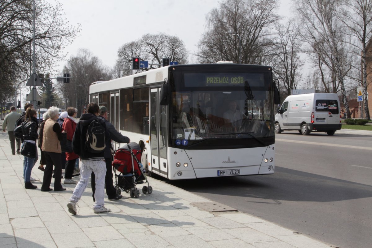Autobus testowy na trasie siódemki