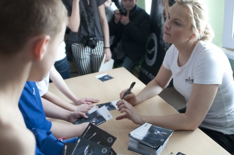 Otylia Jędrzejczak w Elblągu: Pływanie bywa nudne. FILM!
