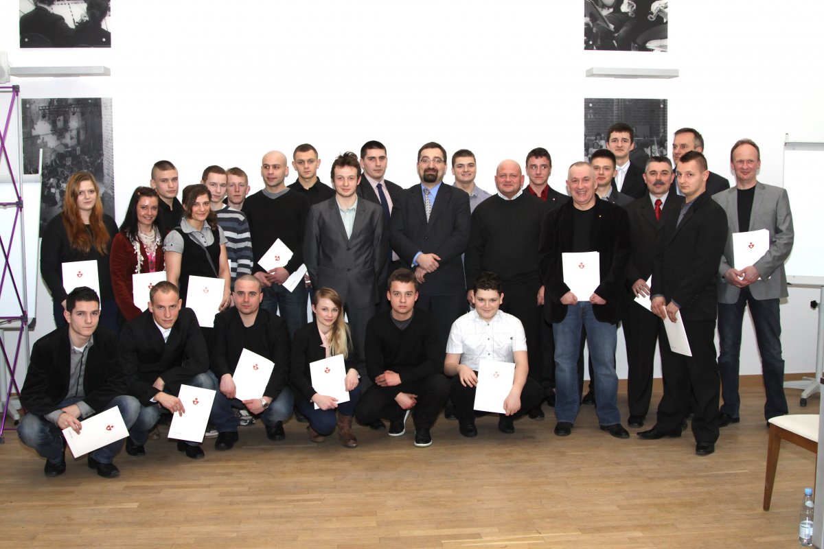 Finansowa pomoc 28 sportowcom