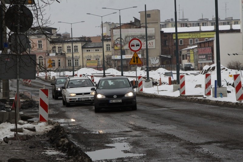 Pierwsze rondo w sierpniu, drugie w październiku