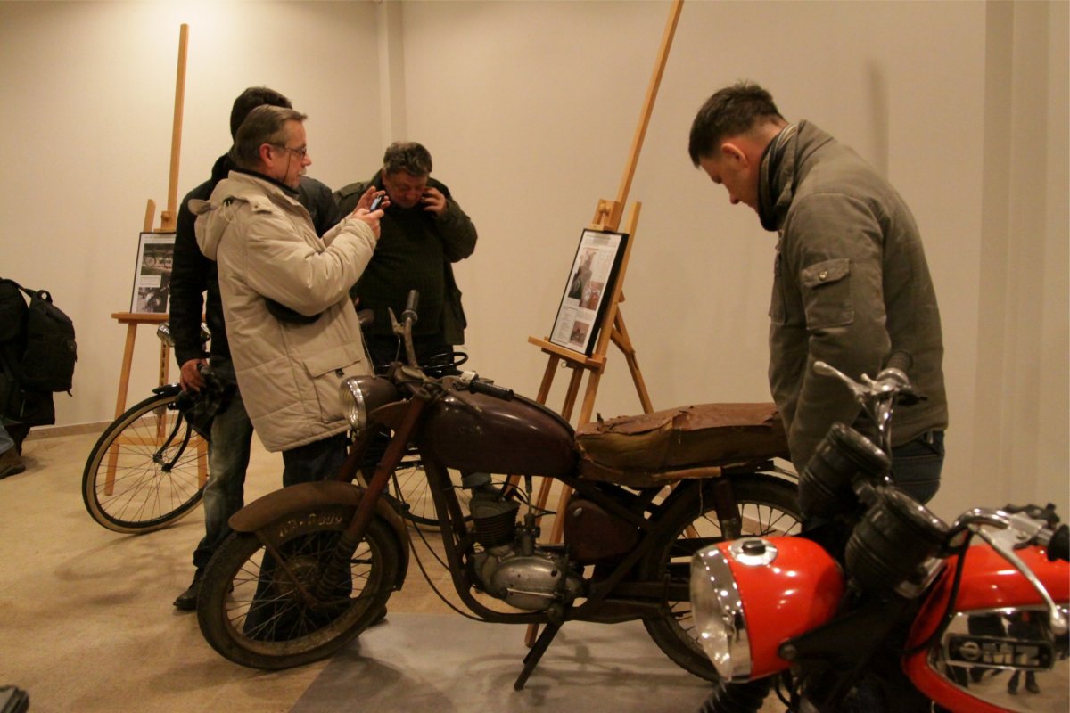 Motocykle z duszą zaparkowały w Ratuszu Staromiejskim
