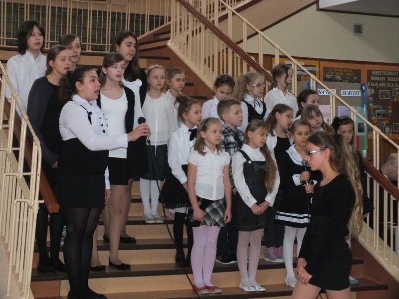 Partyzanckie piosenki. Poranek poetycki w SP 15