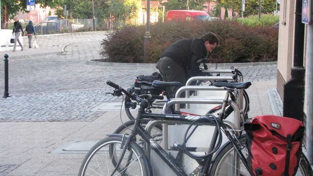 Wybierzmy kolejne miejsca na stojaki rowerowe