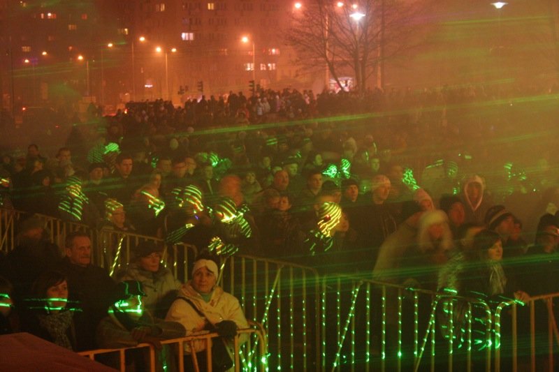 Życzenia, fajerwerki, bigos i koncert zespołu Brathanki
