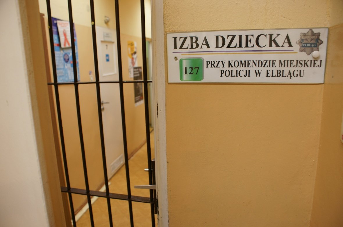 Policyjna izba dziecka do likwidacji. Zamiast tego powstanie pokój przejściowy