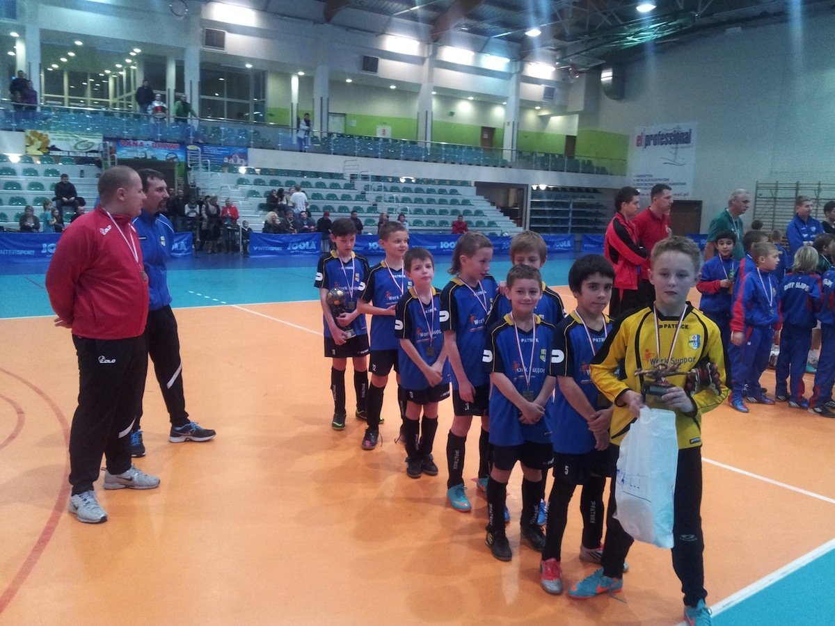 Drugie miejsce Olimpii 2004 Elbląg na turnieju w Luzinie 