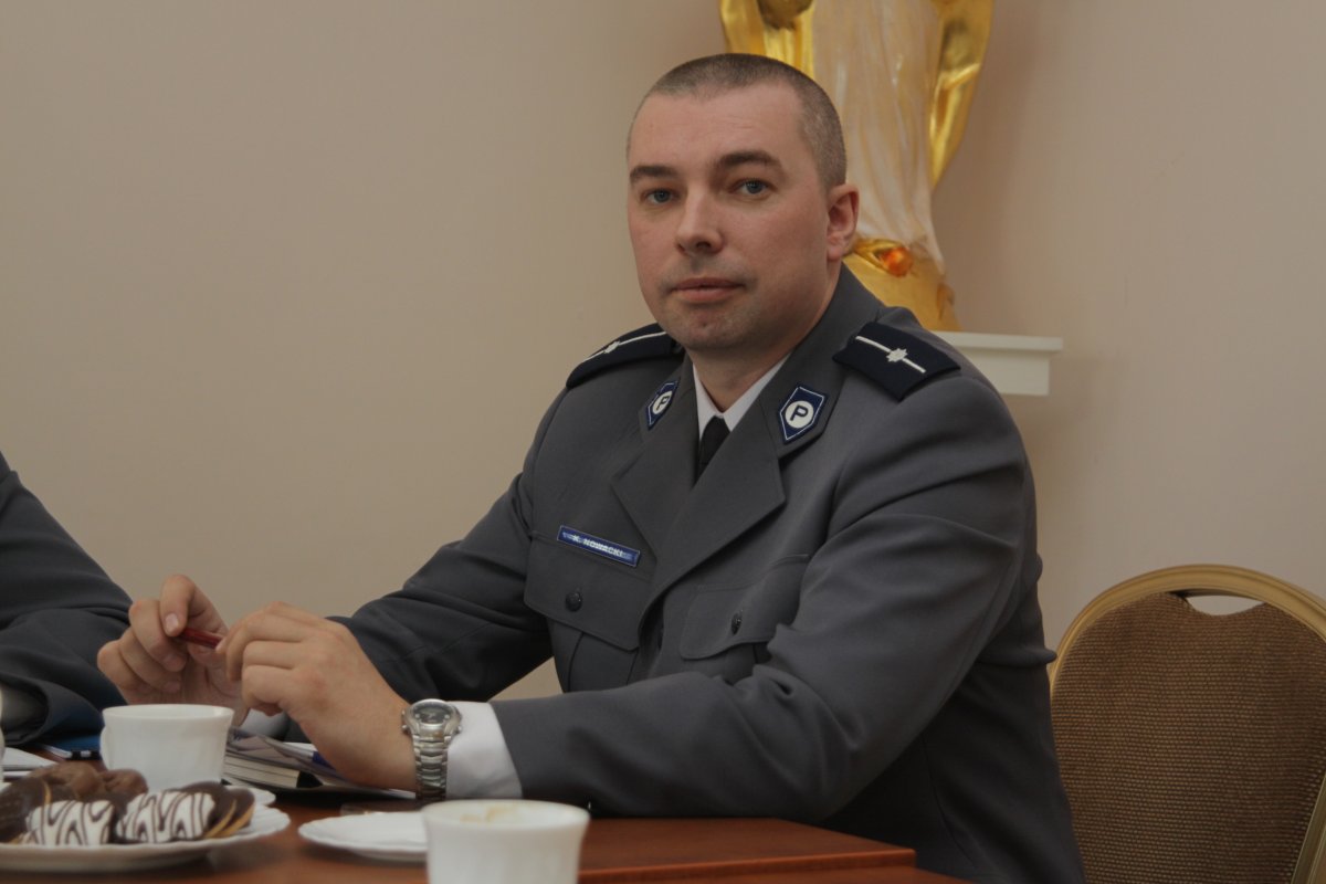Policja apeluje: Bądź ostrożny jesienią!