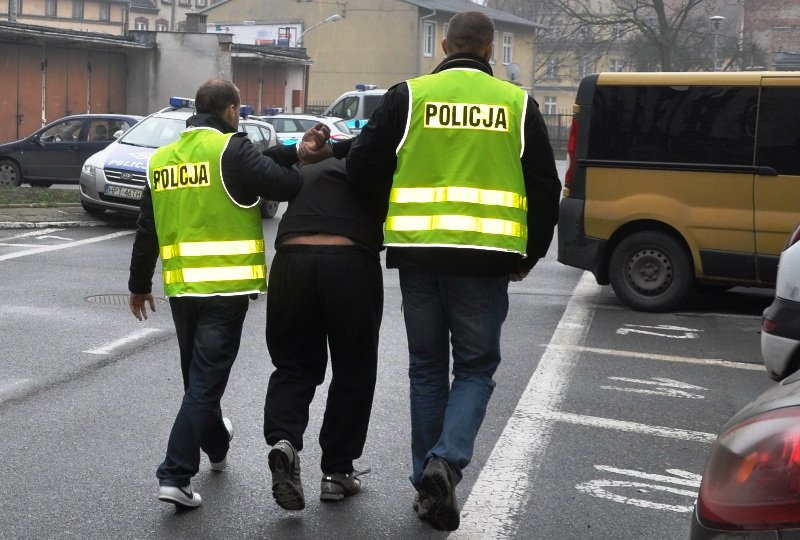 Napastnik, który ugodził nożem kobietę został zatrzymany