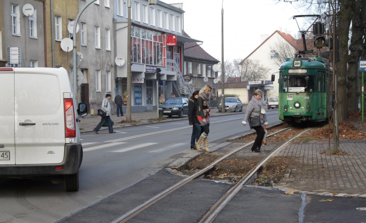   Wymieniali tory na trasie tramwaju nr 2. Linia nie będzie likwidowana