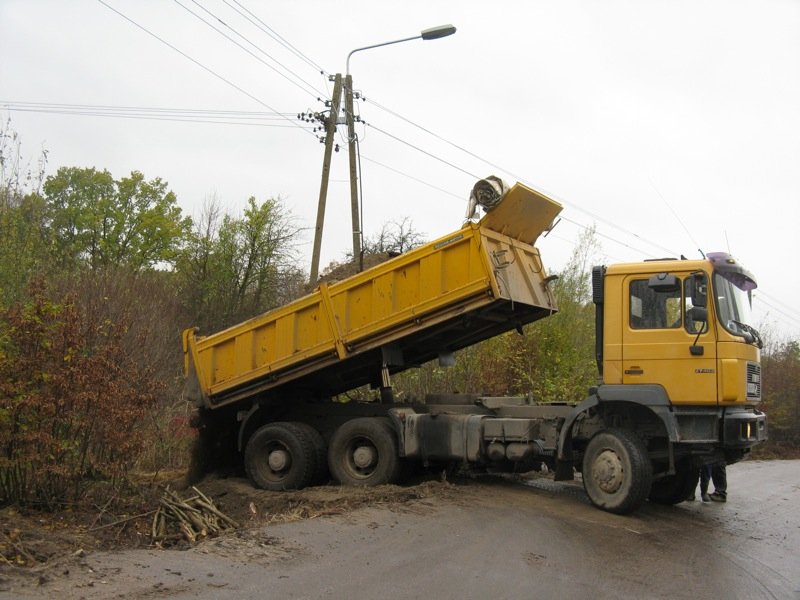 Ruszyła budowa gminnej drogi w Suchaczu