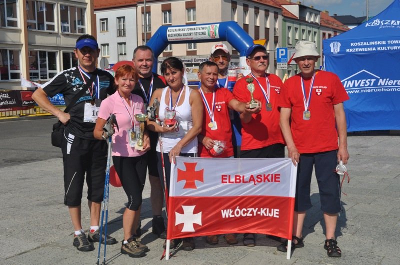 W chodzeniu z kijkami nie mają sobie równych