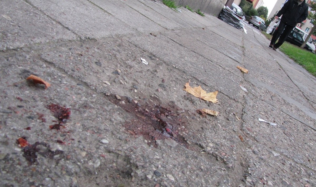 Tajemnicza śmierć 28-latka. Są zarzuty za pobicie
