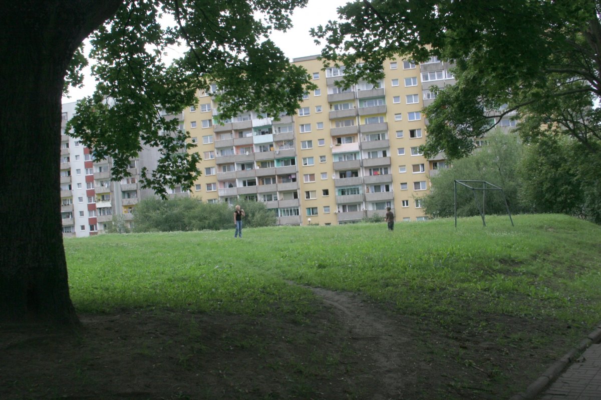 Sprawdzali domofony, piwnice, zamki na Zawadzie