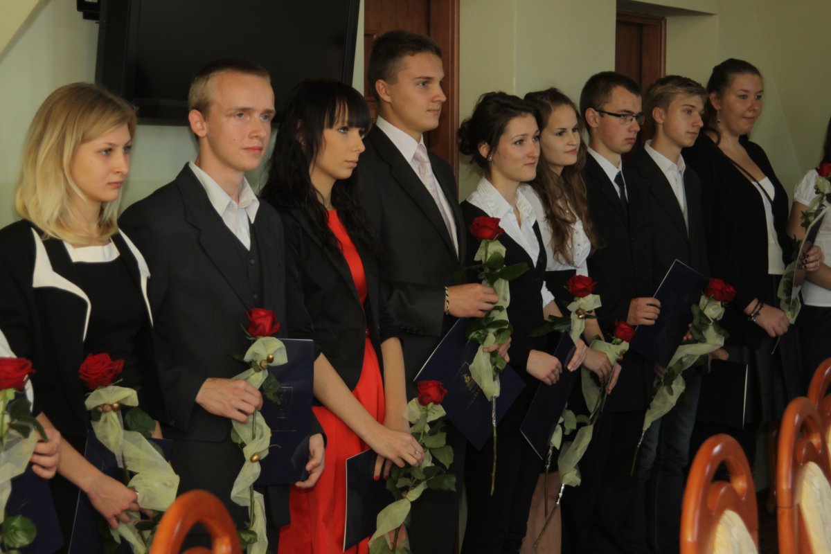 Starosta przyznał stypendia