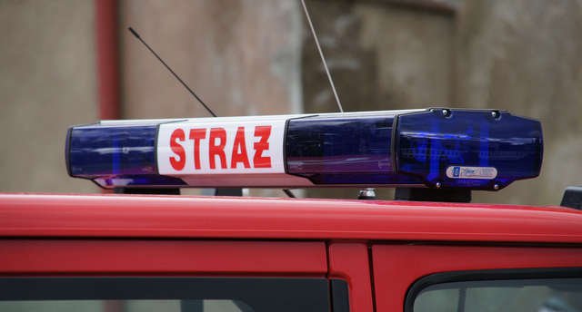 Spalił 180 ton słomy, bo chciał zaimponować koleżankom   