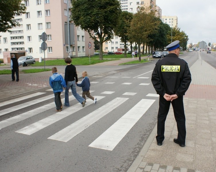 By droga do szkoły była bezpieczna